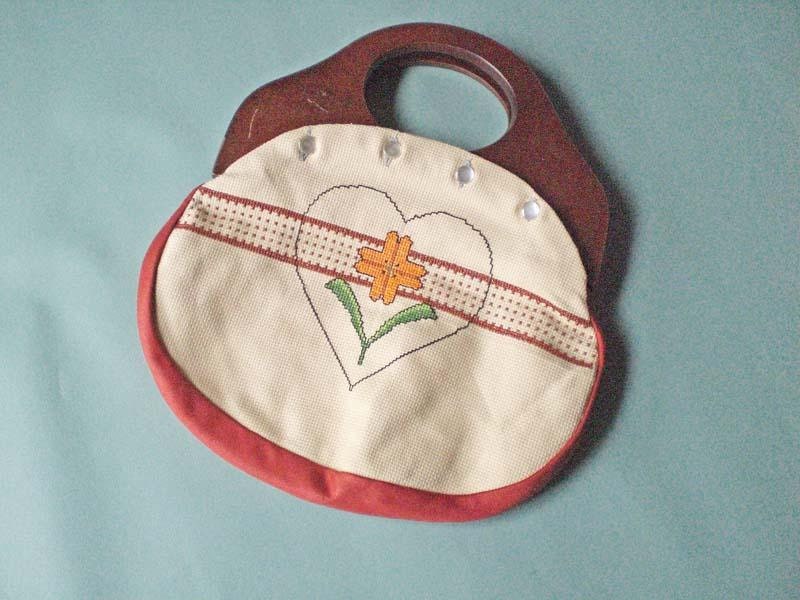 Women's or Girl's Vintage Needle Point Interchangeable Retro Clutch or Purse Be My Valentine