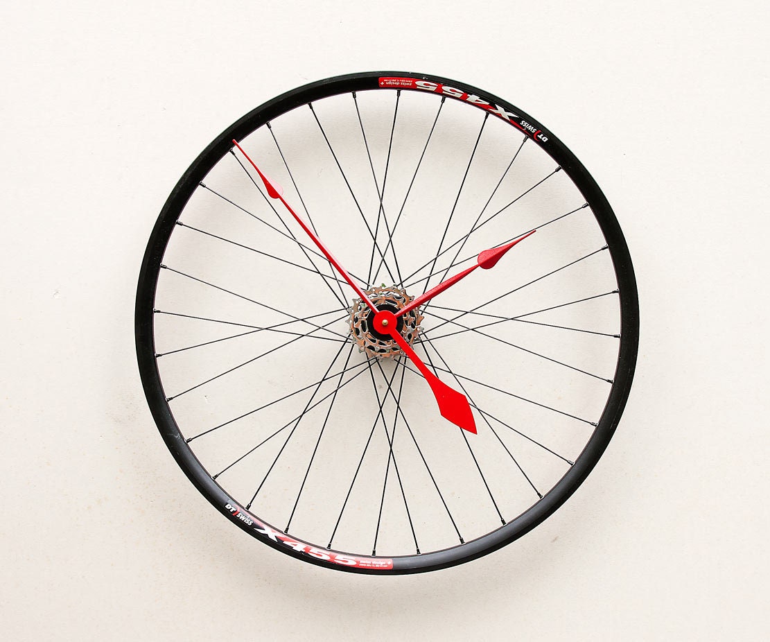 Clock made from a Recycled Bike Wheel
