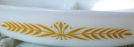 Pyrex baking Dish Divided  golden wheat  design on sides