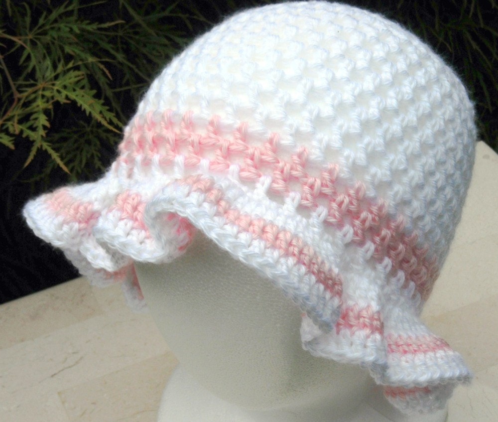 Crochet Baby Toddler Sun Hat Ruffled Brim in White with Your Choice of Color Trim Handmade