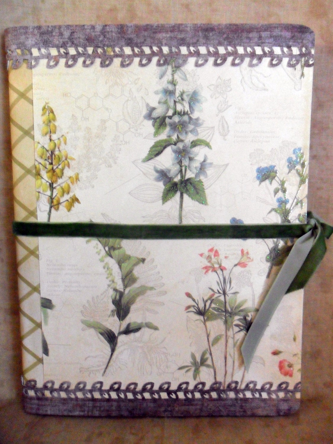 Flower Journal with Inside Pocket and Velvet Ribbon Closure Tie-For Women or Gardeners