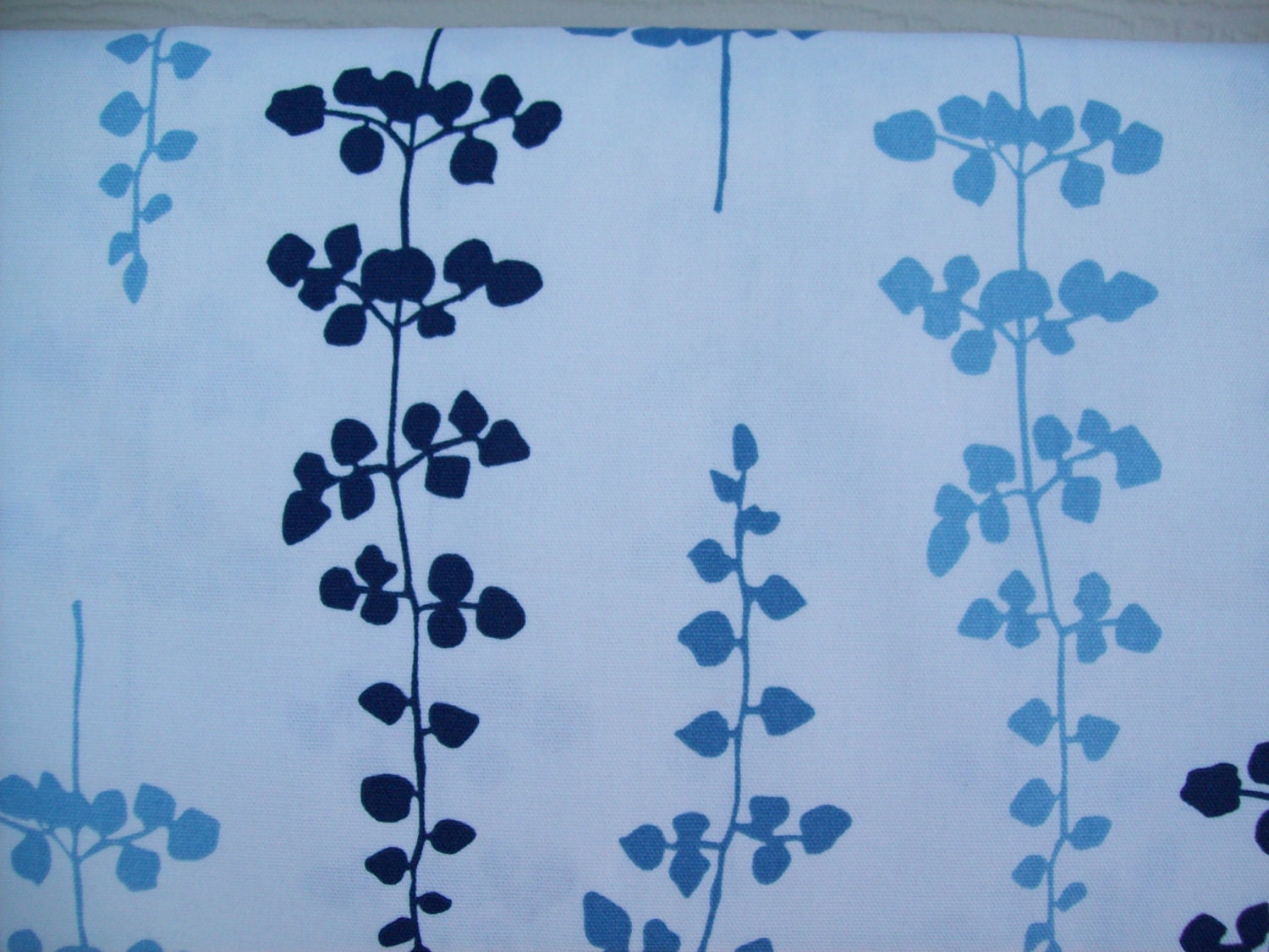 floating leaves fabric 21 inch piece