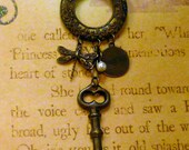 Steampunk necklace Victorian brass key "Imagine" N004