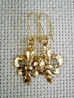 Gold Hammered Fleur de Lis Earrings