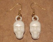 Skull novelty earrings
