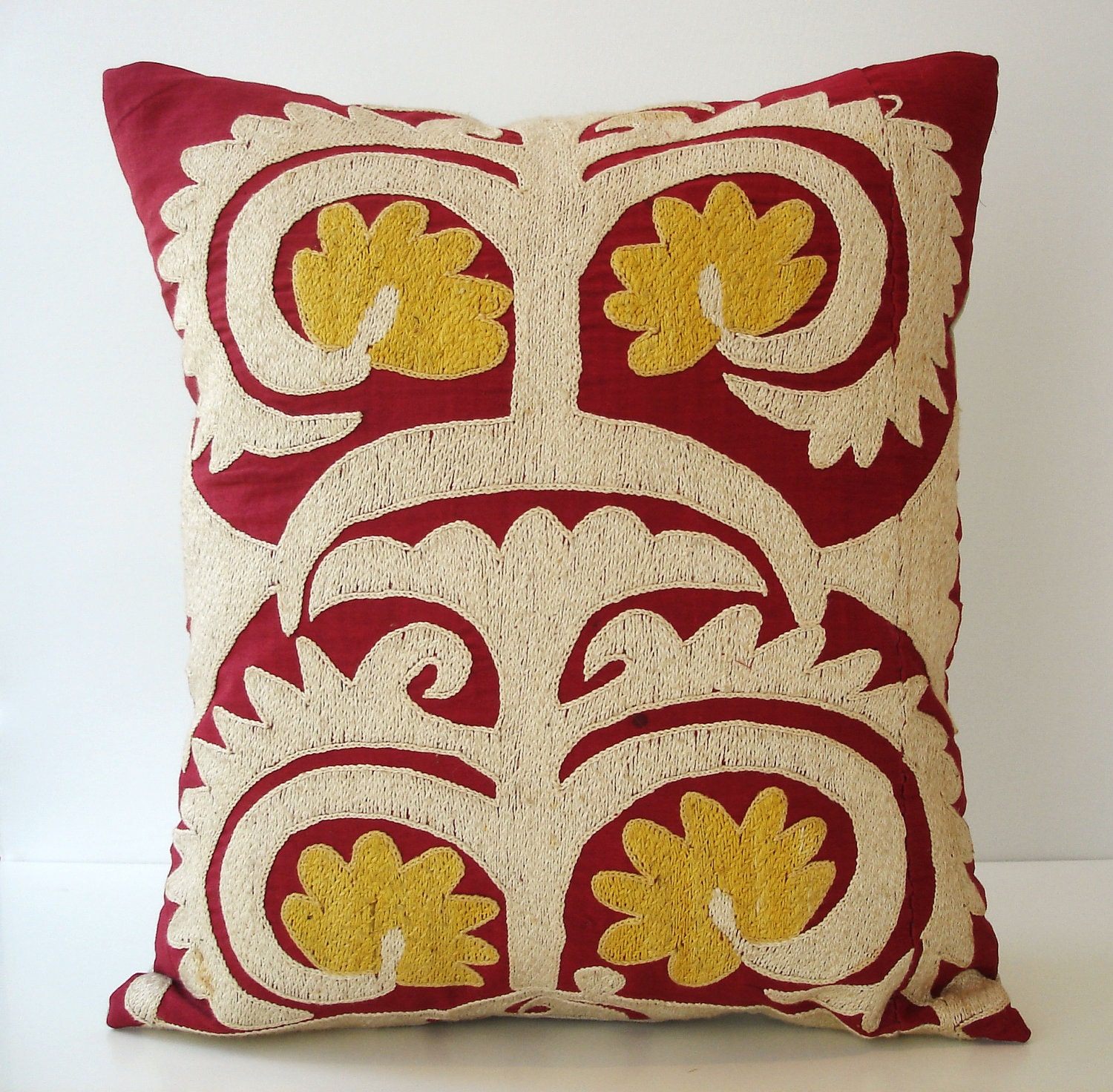 Sukan / Vintage Hand Embroidered Suzani Pillow Cover - 15x17