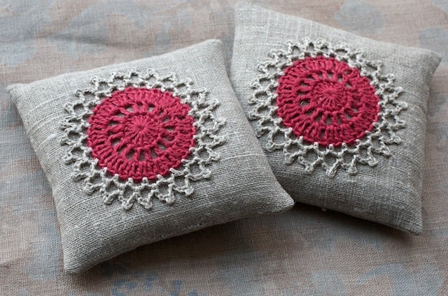 Lavender sachets -- crochet motif -- set of 2 -- claret