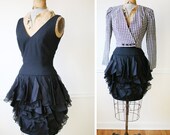 Little Black Dress / Mini Dress / Vintage 1980s Flirty FLUTTER Dress / LBD