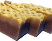Vanilla Honey Bee Sweet Soap Bar - with Honey & Beeswax