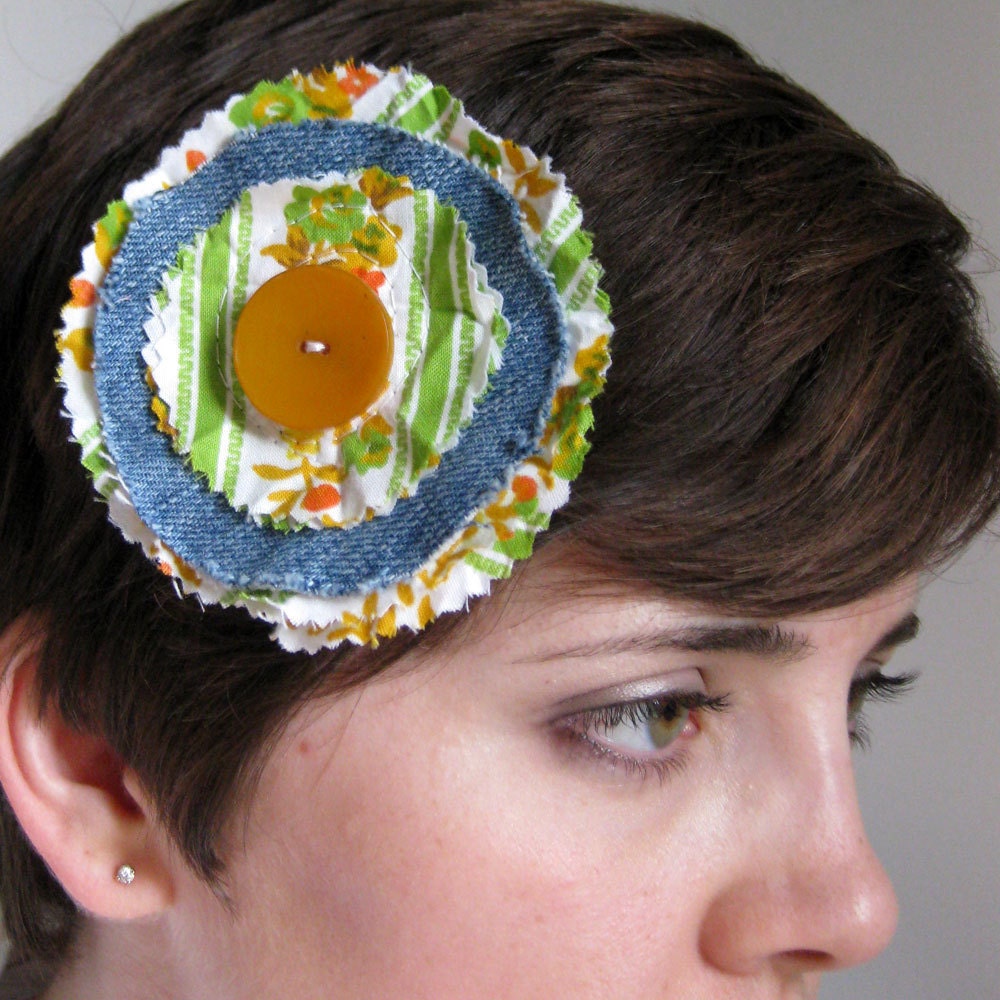 FLOWER HAIR CLIP recycled denim with vintage floral print