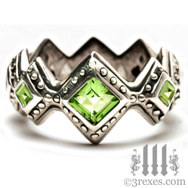 Renaissance Wedding Ring Moss Green Peridot Stones Gothic Sterling Silver Band With Studs Size 7.5