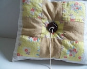 Quilted 004 ... vintage wedding ring pillow