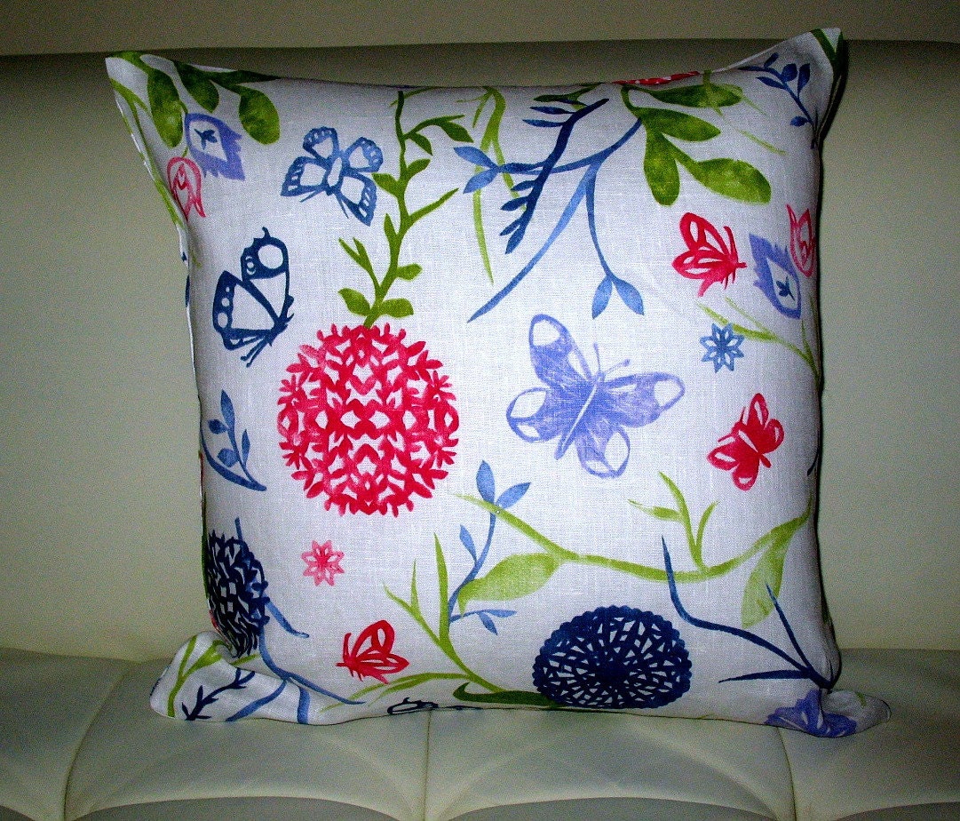 Free US shipping Elegant Designer 18x18 Pillow Cover with Invisible zipper closure Flower Print