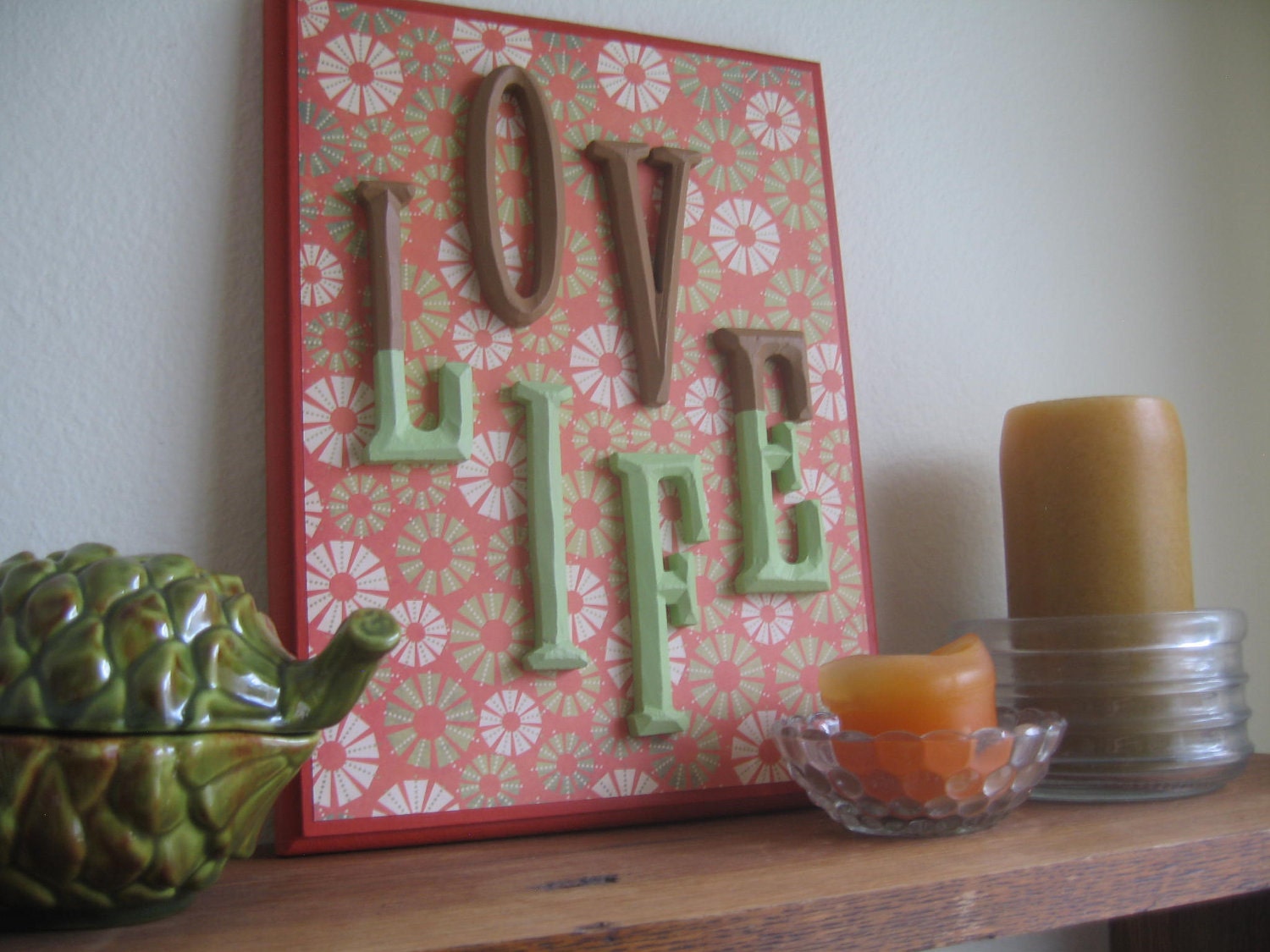 LOVE LIFE Quote, Retro Colors