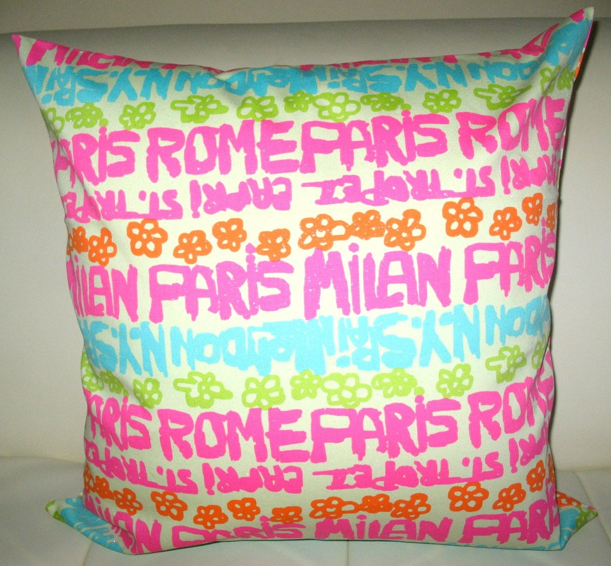 Free US shipping  Outdoor/Indoor Funny, Fashionable, Bright  Designer 18x18 Pillow Cover with Invisible zipper closure and glittering layer