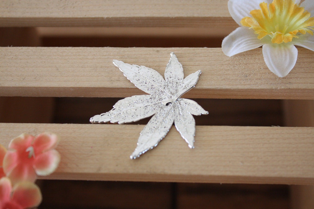 Brooch Real Japanese Maple Leaf Sterling Silver 2 in 1 Pendant