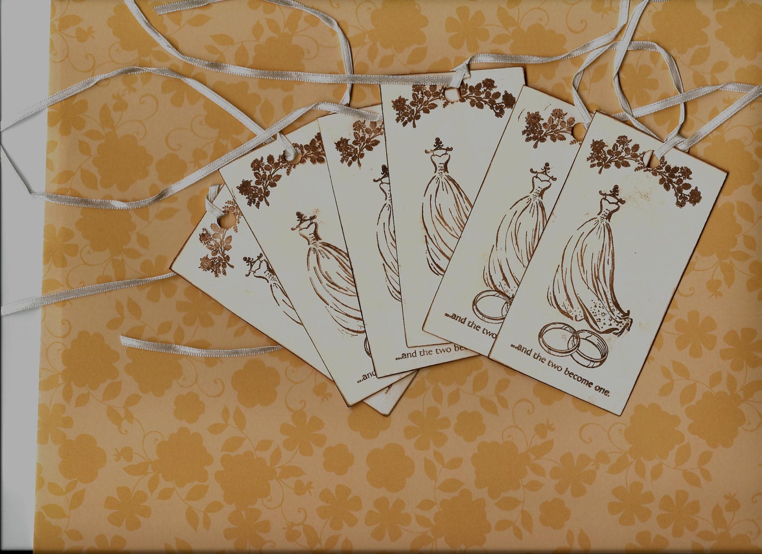 Wishing   Wedding   tree  Hanging  Gift  Tags   With  Lace