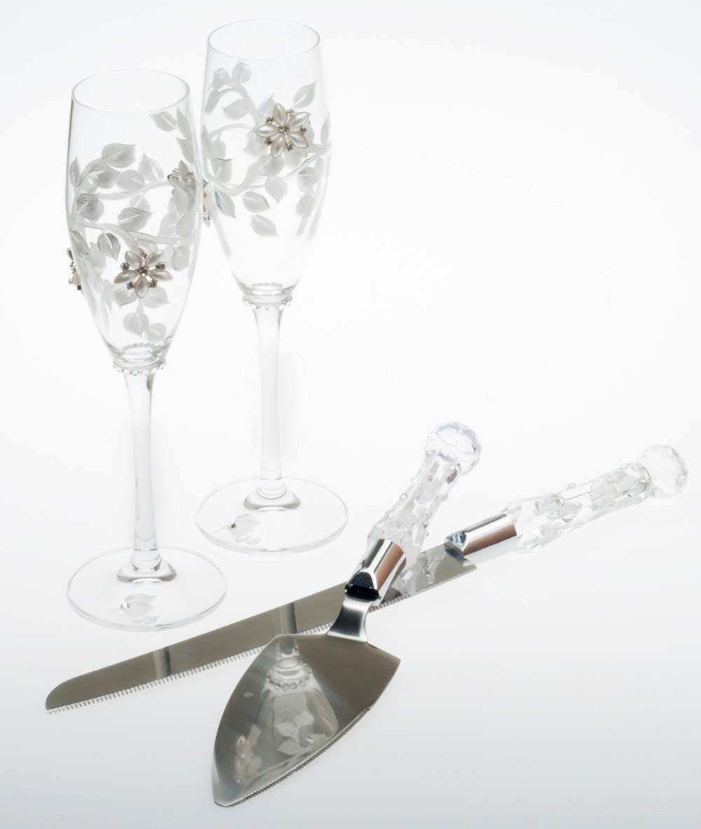 Cake Serving Set with Matching Wedding Crystal Champagne Toasting Flutes painted in Silver and White Leaf Design