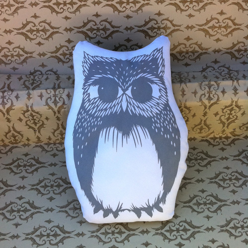 owl stuffie . organic . grey