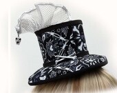 Screaming Skull Barbed Wire Flaming Heart Mini Top Hat with Metal Veil
