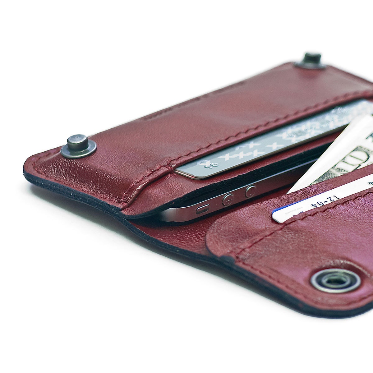 iPhone / iPod Touch - - RETROMODERN leather wallet - - RED