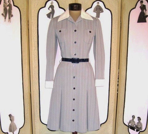 Vintage Early 1970's Navy Herringbone Prep School Dress by Butte Knit. Small. US Shipping Provided.