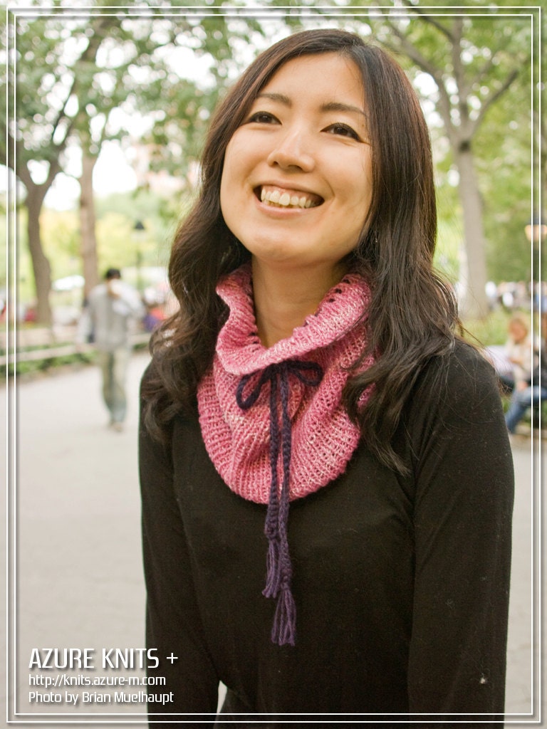 Cowl (Lightweight ) // Hand-Spun Handknitted
