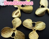 CH-ME-08016 - Nickel Free, raw Brass,3-petal Orchids charms (big size) with connector loops, 6 pcs