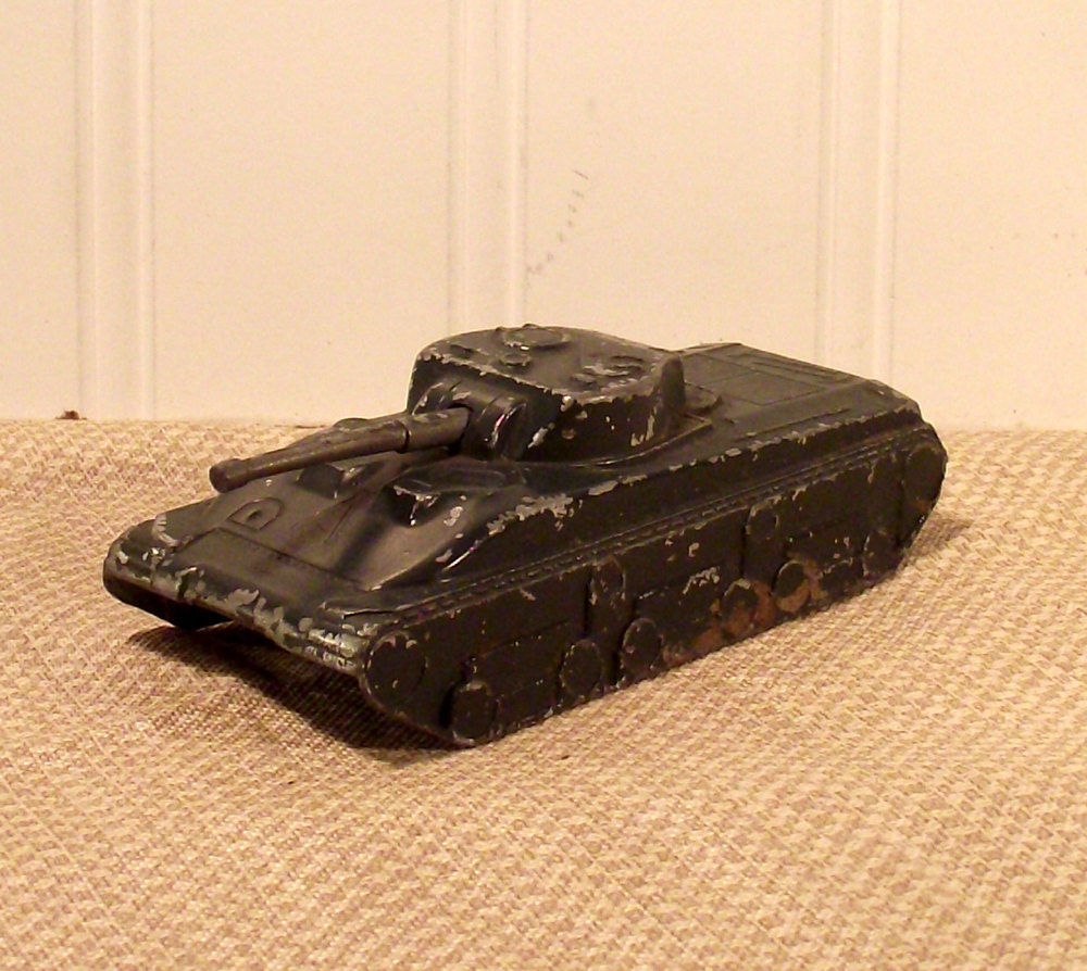 Old Metal MidgeToy Tank Collectible c.1940s