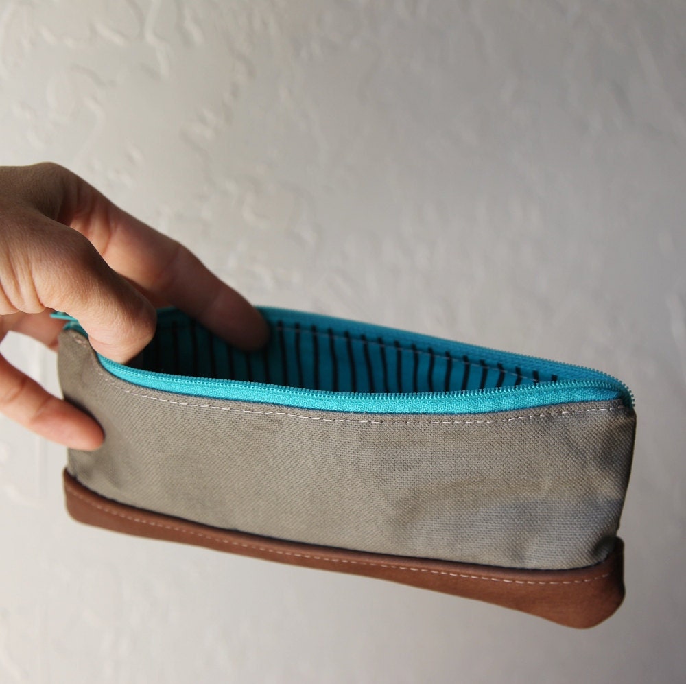 Pencil Pouch in Gray Cotton Canvas and Leather