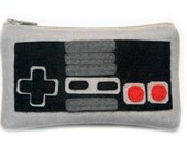 Nintendo Controller Zippered Felt Pouch - Geeky Nes 80s Video Game Coin Wallet