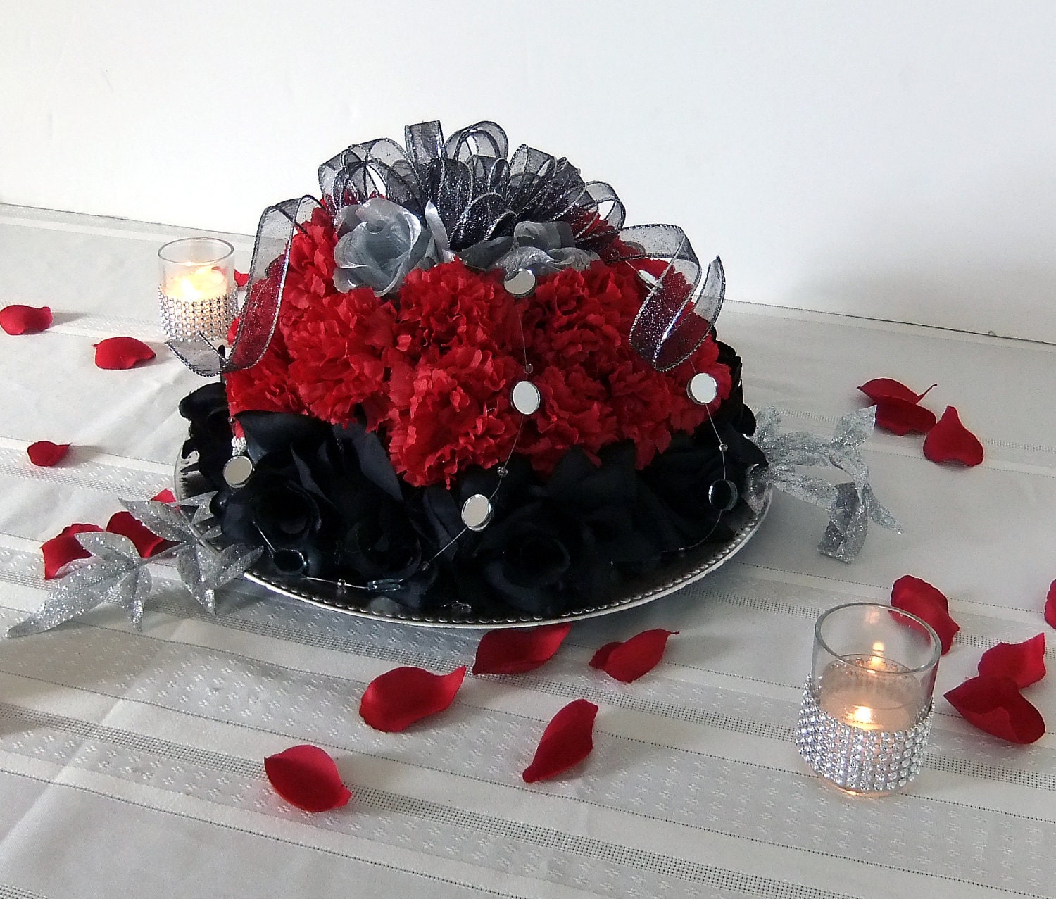 Velvety Red and Midnight Black Roses Centerpiece for Wedding