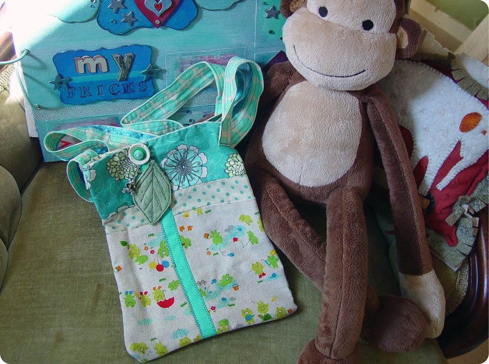 Out & About purse from Mixed and Stitched - great for yoga or a quick trip to the grocery
