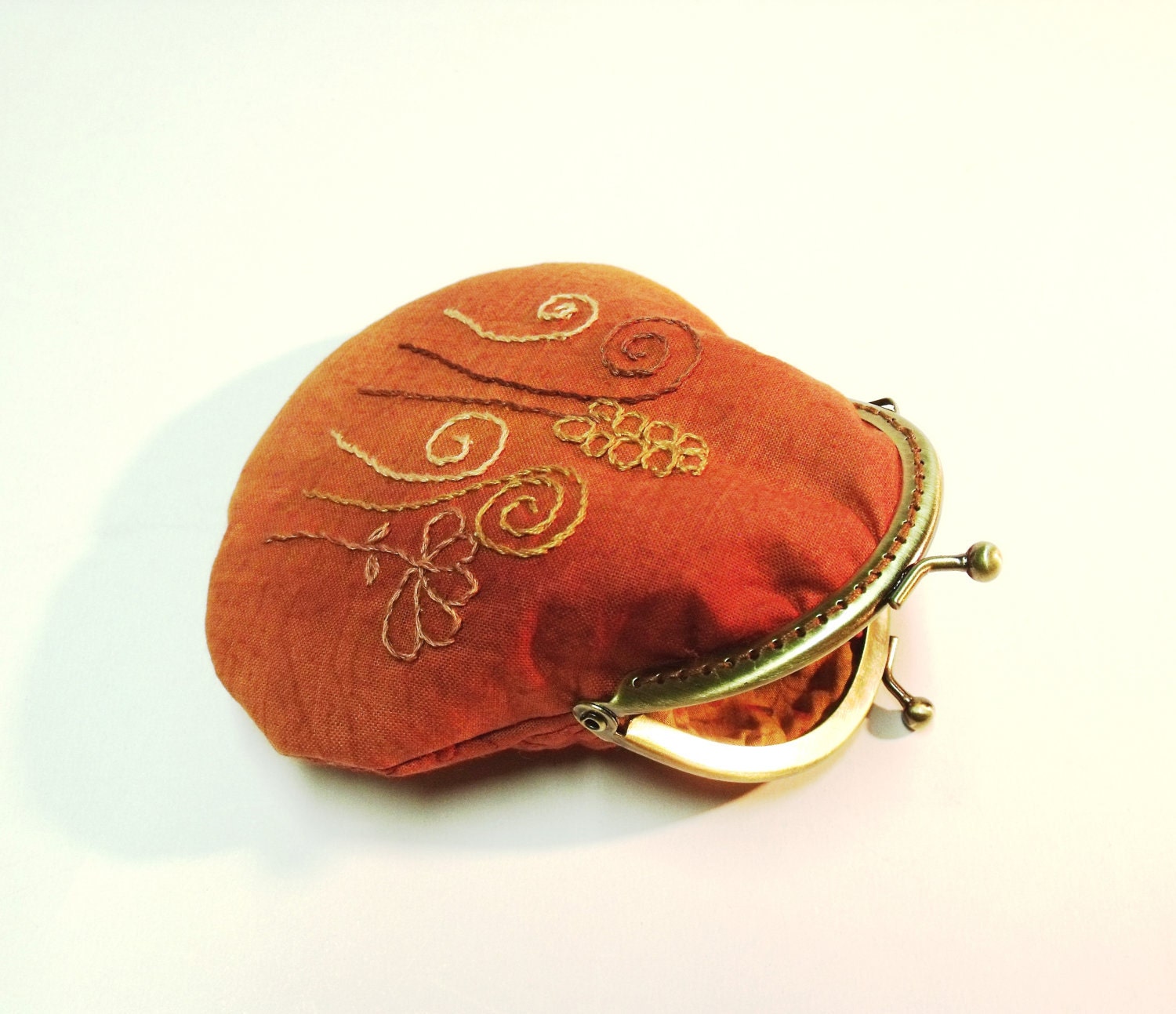 Coin frame purse with hand embroiedered in dead leaf color (curved bottom)