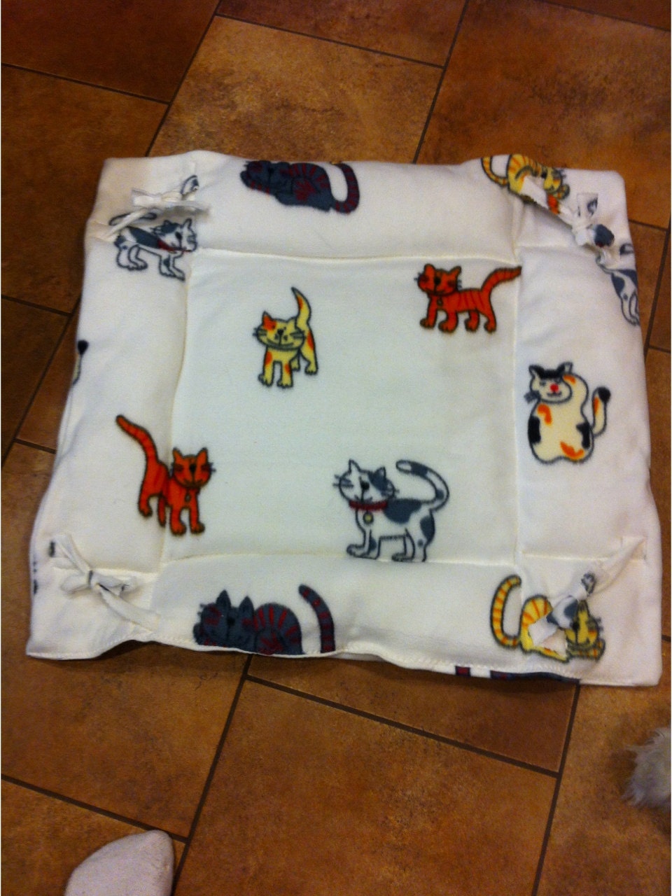 PET SLEEP MAT or Crate Bed, Square 25"x25"