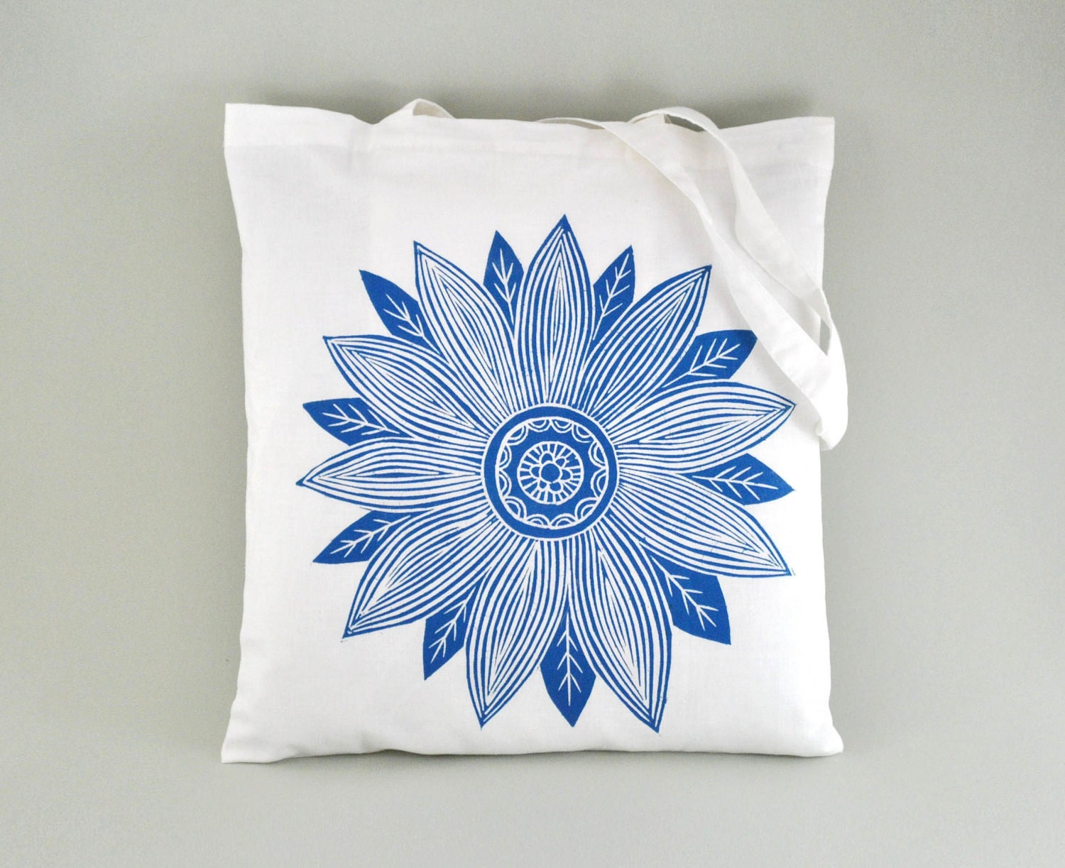 Blue Sunburst Flower Tote Bag in White Cotton