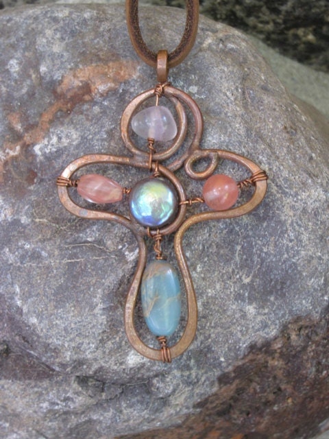 Loop Cross Pendant