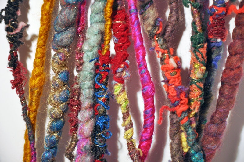 RAGGEDY - Hardcore Art Yarn by Loop