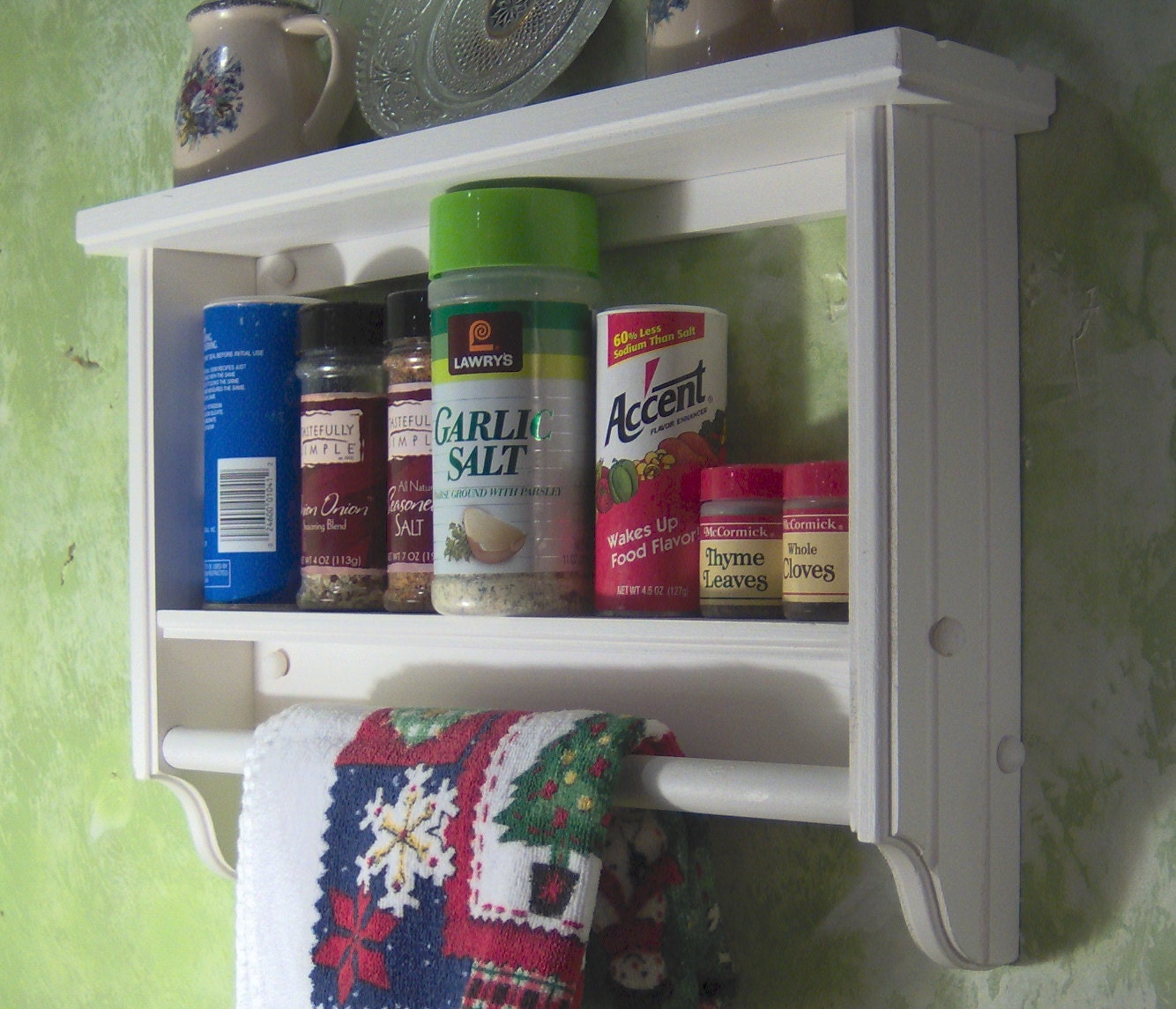 White spice rack ,plate,towel bar,wall shelf,wood