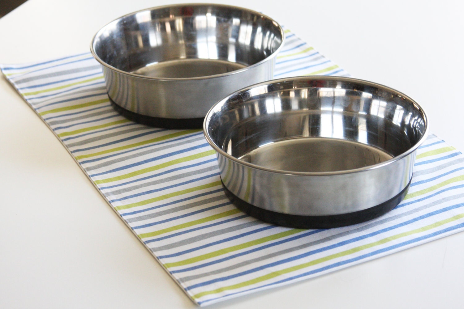 Large Pet-Mat (Placemat for your Dog's Bowl) Stripes: Large Size