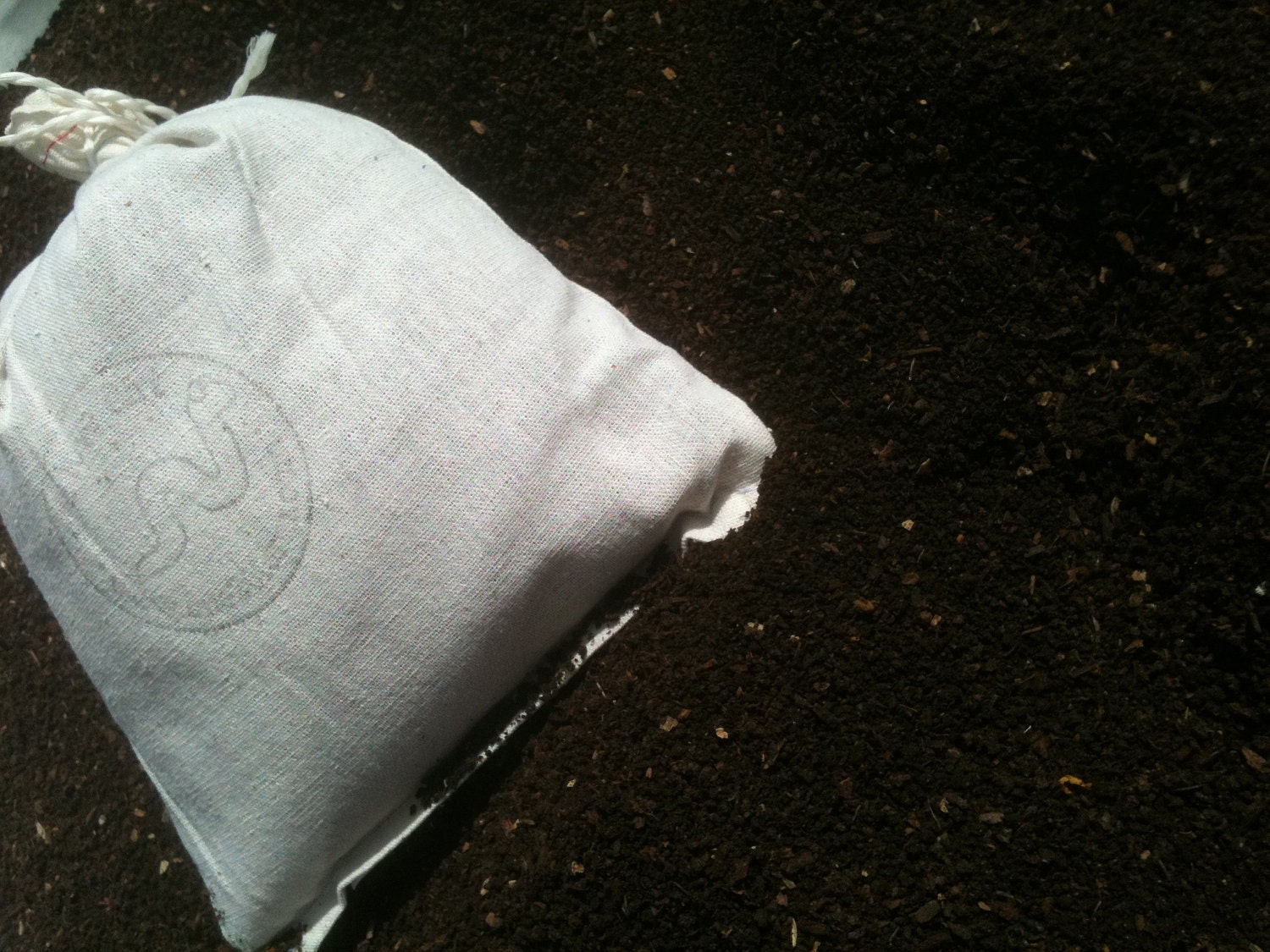 Worm Castings 2 pound bag