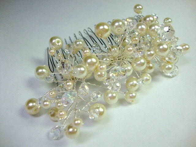 Vine Style Wedding Comb with Pearls and Crystals