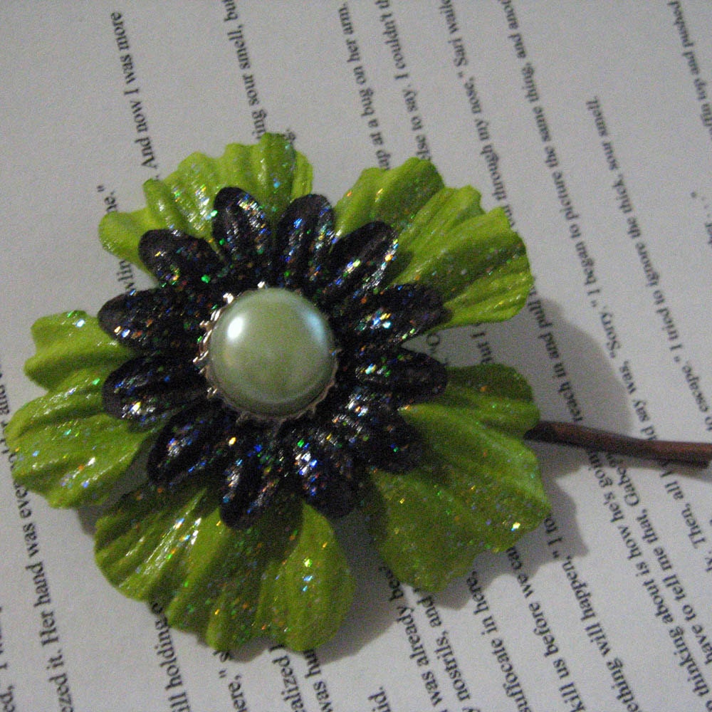 Lomasi Paper Flower Bobby Pins - Set of Two