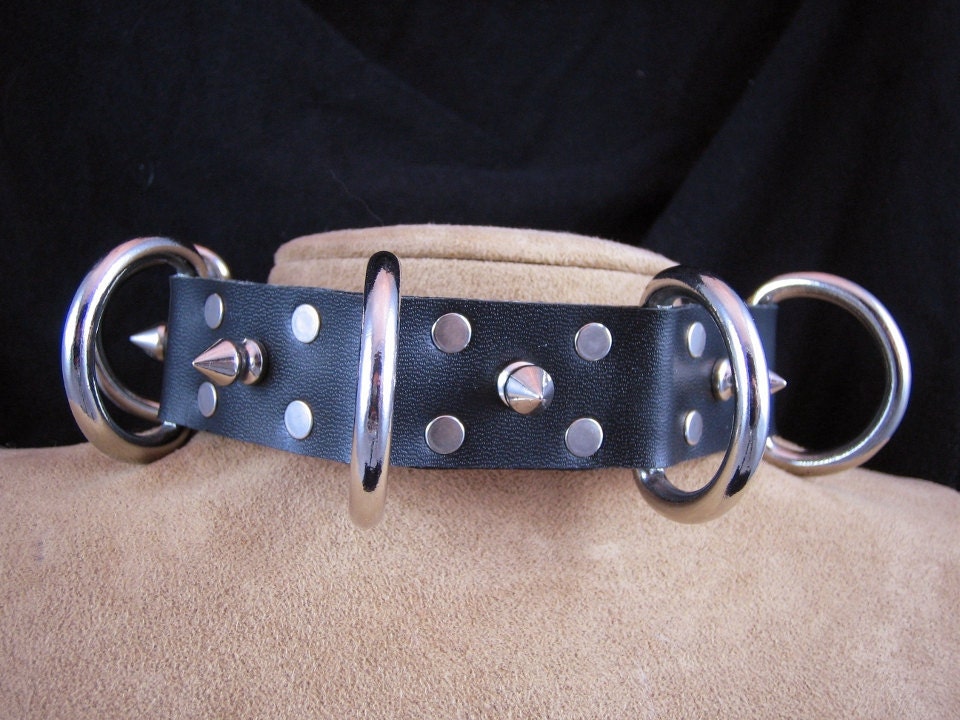 Large Bondage Ring Collar
