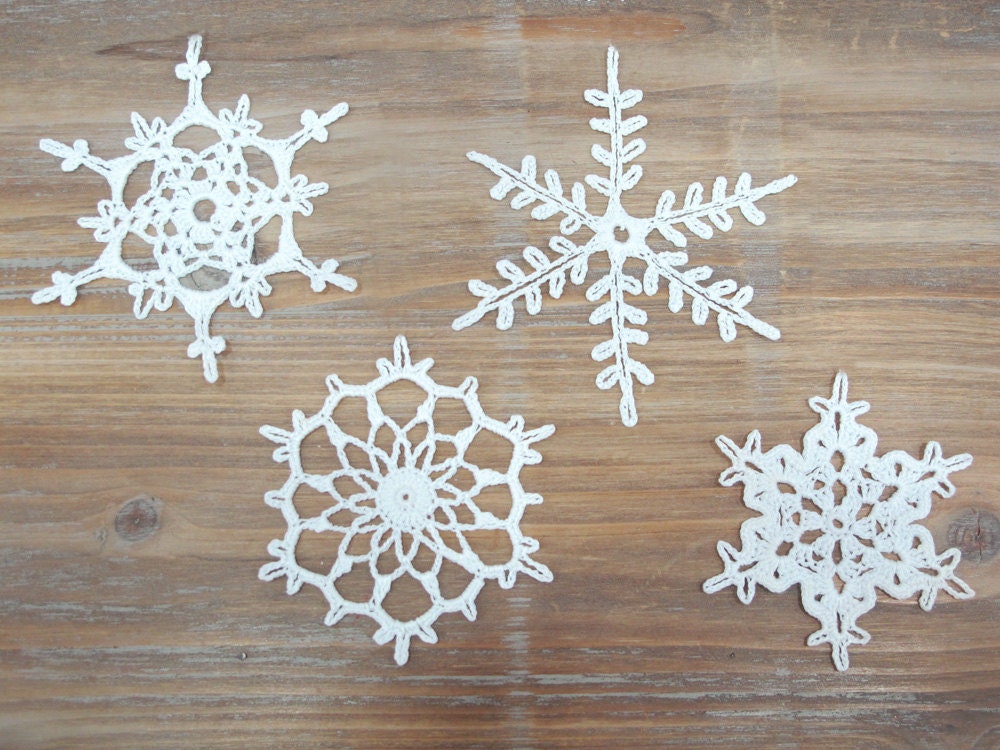 Crochet Snowflakes - christmas decoration ornament - Set of 4