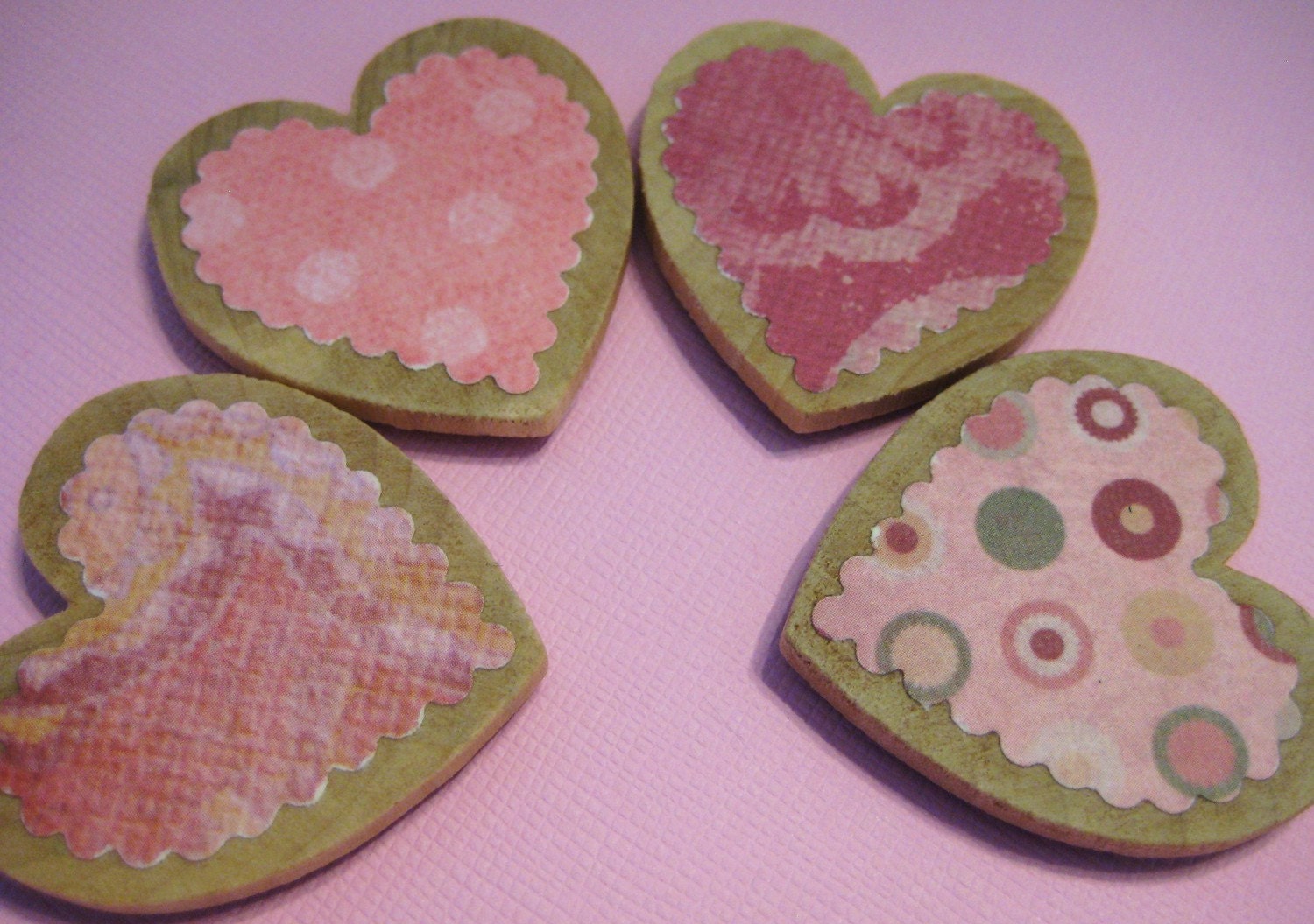 Pink wooden heart magnets, set of 4