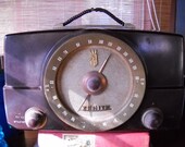 Vintage Radio 1950s Radio Bakelite Case Zenith Tube Radio