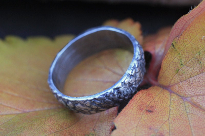 Mens handmade wide silver ring band: Star