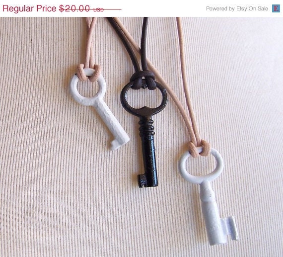 50% OFF vintage skeleton key necklace - little white lies