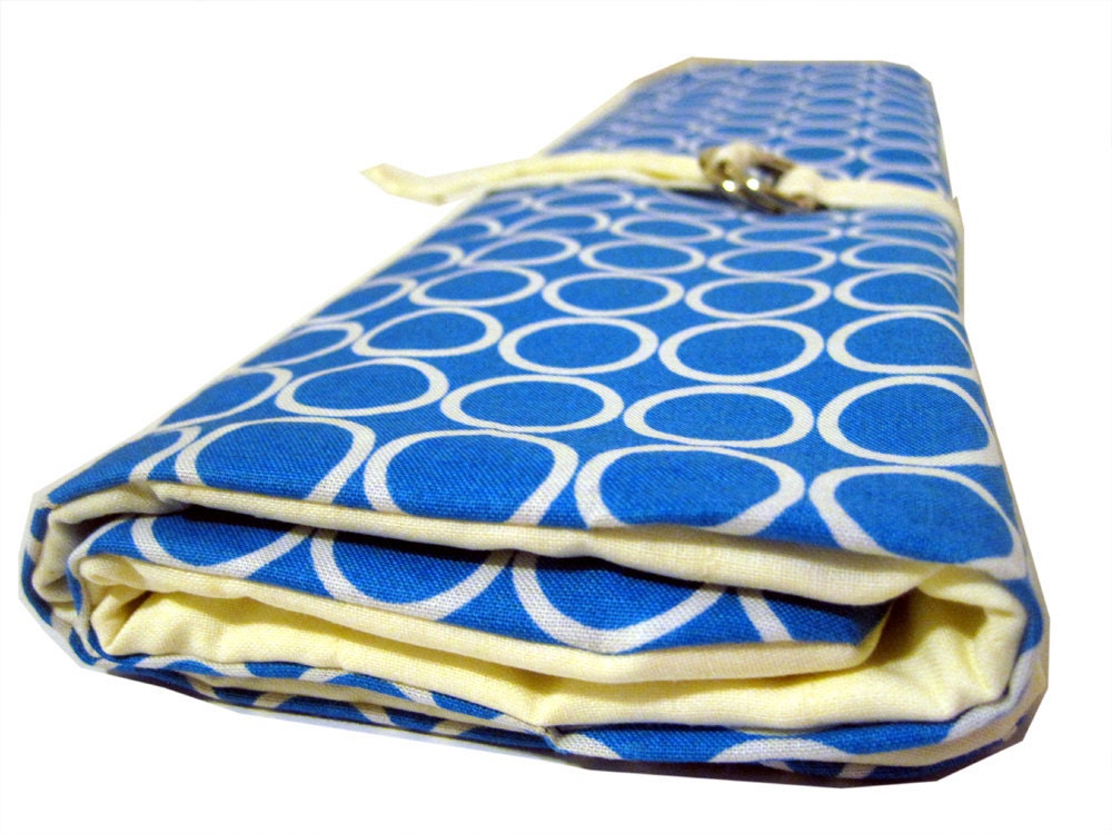 multi purpose knitting needle organizer - blue circles